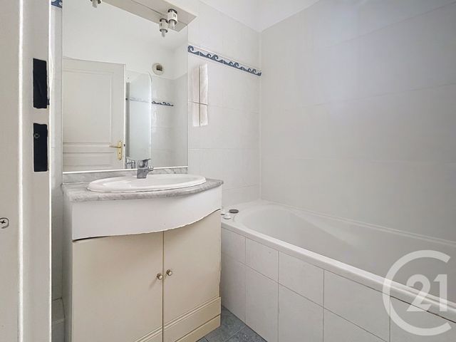 Appartement T3 à vendre - 3 pièces - 61.0 m2 - ANTIBES - 06 - PROVENCE-ALPES-COTE-D-AZUR - Century 21 Liberté