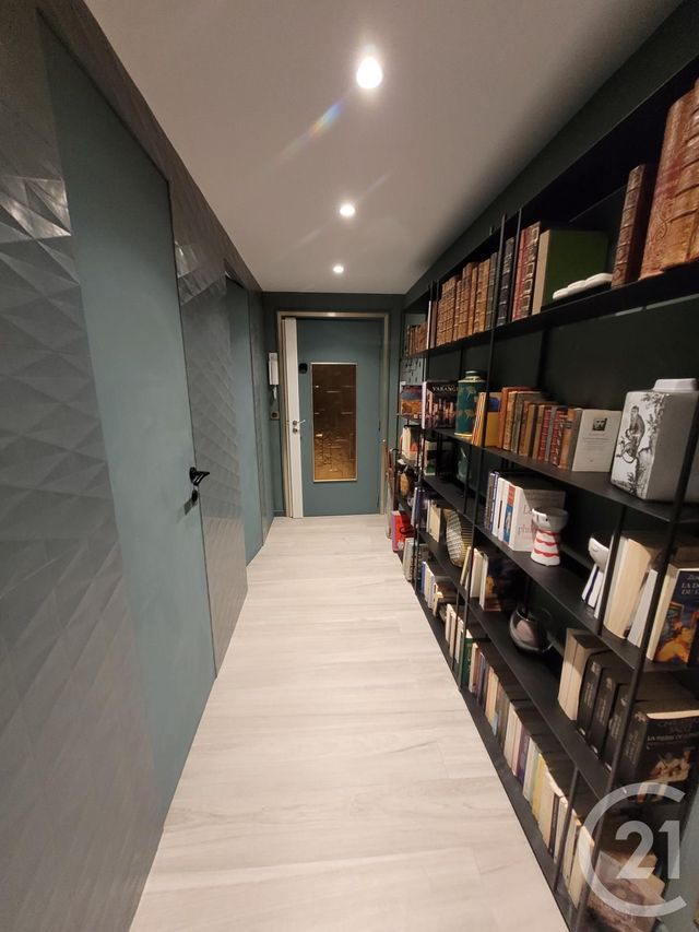 Appartement F2 bis à vendre - 3 pièces - 75.72 m2 - ANTIBES - 06 - PROVENCE-ALPES-COTE-D-AZUR - Century 21 Liberté