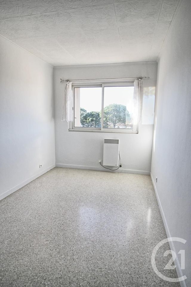 Appartement T4 à louer - 4 pièces - 91.39 m2 - VALLAURIS - 06 - PROVENCE-ALPES-COTE-D-AZUR - Century 21 Liberté