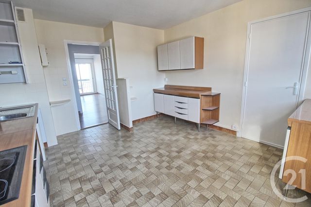 Appartement T4 à louer - 4 pièces - 91.39 m2 - VALLAURIS - 06 - PROVENCE-ALPES-COTE-D-AZUR - Century 21 Liberté