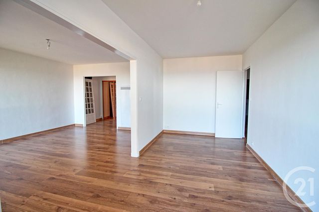 Appartement T4 à louer - 4 pièces - 91.39 m2 - VALLAURIS - 06 - PROVENCE-ALPES-COTE-D-AZUR - Century 21 Liberté