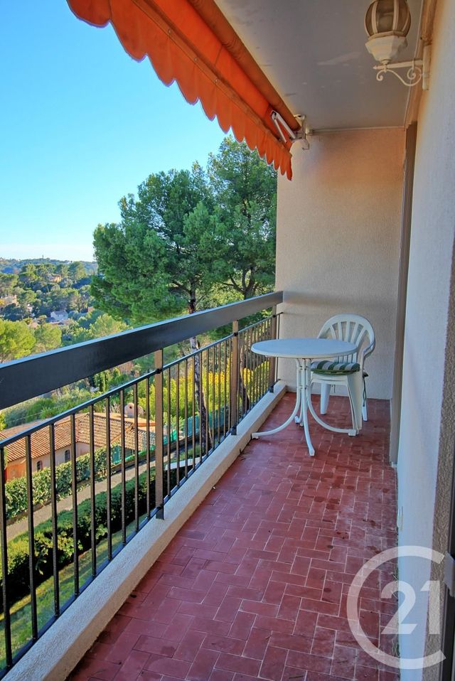 Appartement T4 à louer - 4 pièces - 91.39 m2 - VALLAURIS - 06 - PROVENCE-ALPES-COTE-D-AZUR - Century 21 Liberté