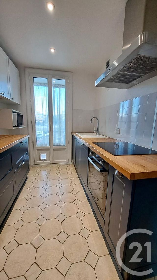 Appartement T3 à louer - 3 pièces - 53.68 m2 - JUAN LES PINS - 06 - PROVENCE-ALPES-COTE-D-AZUR - Century 21 Liberté