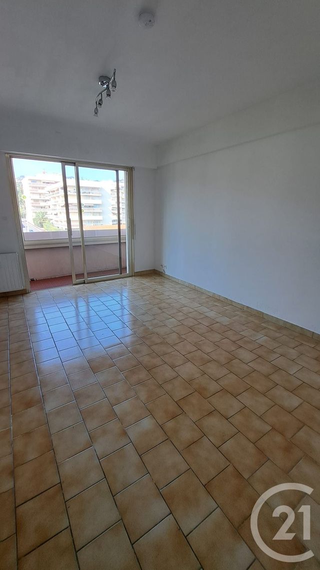 Appartement Studio à louer - 1 pièce - 21.72 m2 - LE GOLFE JUAN - 06 - PROVENCE-ALPES-COTE-D-AZUR - Century 21 Liberté