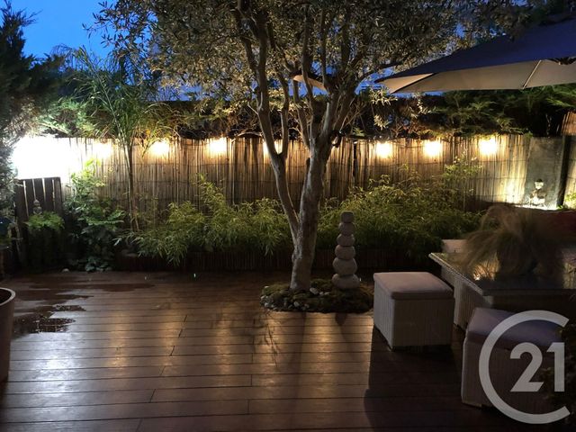 Appartement F1 bis à louer - 2 pièces - 33.3 m2 - MANDELIEU LA NAPOULE - 06 - PROVENCE-ALPES-COTE-D-AZUR - Century 21 Liberté