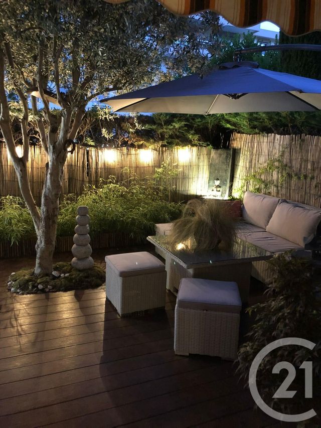 Appartement F1 bis à louer - 2 pièces - 33.3 m2 - MANDELIEU LA NAPOULE - 06 - PROVENCE-ALPES-COTE-D-AZUR - Century 21 Liberté