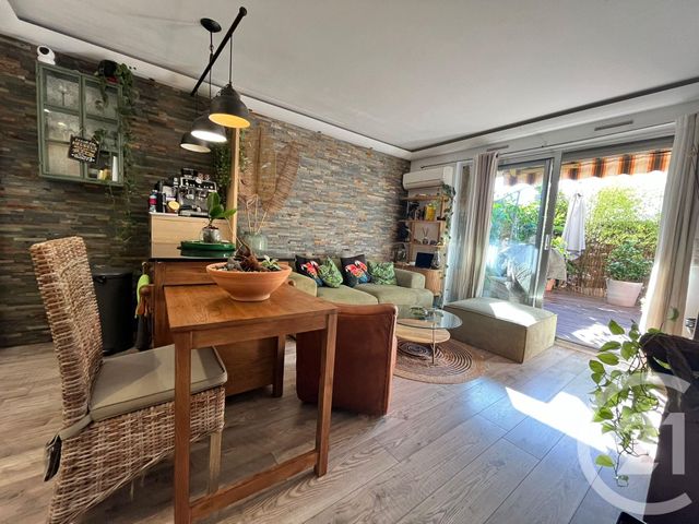 Appartement F1 Bis à louer MANDELIEU LA NAPOULE