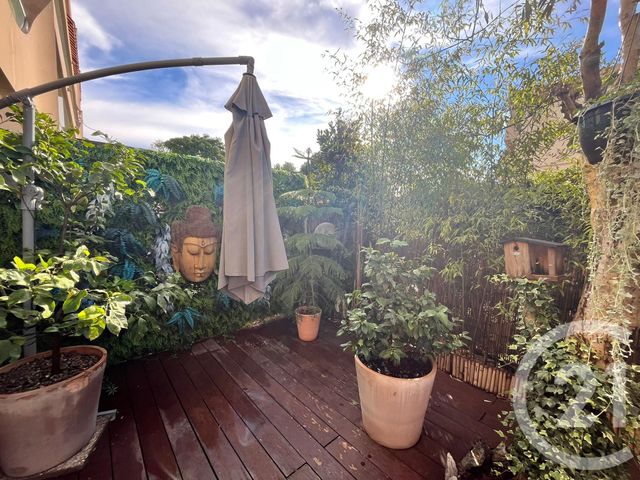 Appartement F1 bis à louer - 2 pièces - 33.3 m2 - MANDELIEU LA NAPOULE - 06 - PROVENCE-ALPES-COTE-D-AZUR - Century 21 Liberté