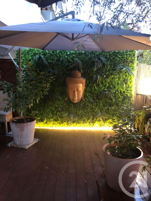 Appartement F1 bis à louer - 2 pièces - 33.3 m2 - MANDELIEU LA NAPOULE - 06 - PROVENCE-ALPES-COTE-D-AZUR - Century 21 Liberté