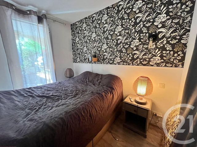 Appartement F1 bis à louer - 2 pièces - 33.3 m2 - MANDELIEU LA NAPOULE - 06 - PROVENCE-ALPES-COTE-D-AZUR - Century 21 Liberté