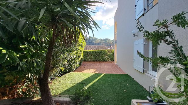 Appartement T3 à louer - 3 pièces - 50.6 m2 - VALBONNE - 06 - PROVENCE-ALPES-COTE-D-AZUR - Century 21 Liberté