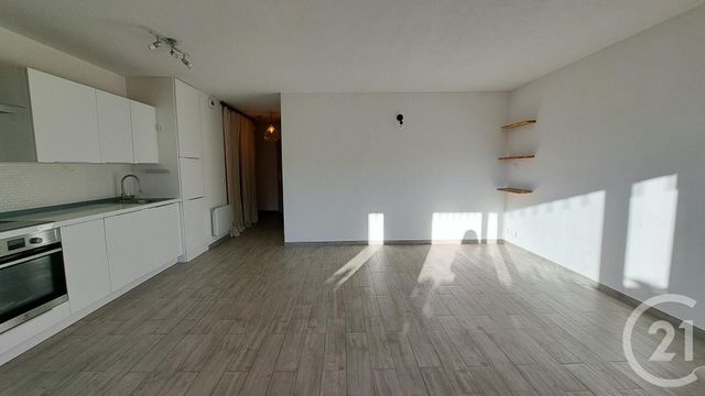 Appartement T3 à louer - 3 pièces - 50.6 m2 - VALBONNE - 06 - PROVENCE-ALPES-COTE-D-AZUR - Century 21 Liberté