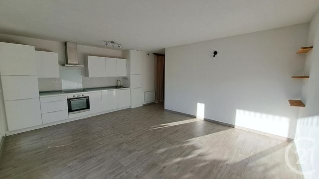 Appartement T3 à louer - 3 pièces - 50.6 m2 - VALBONNE - 06 - PROVENCE-ALPES-COTE-D-AZUR - Century 21 Liberté