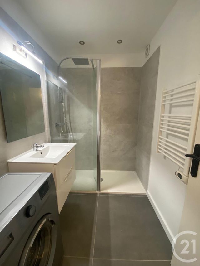 Appartement T2 à louer - 2 pièces - 43.12 m2 - ANTIBES - 06 - PROVENCE-ALPES-COTE-D-AZUR - Century 21 Liberté