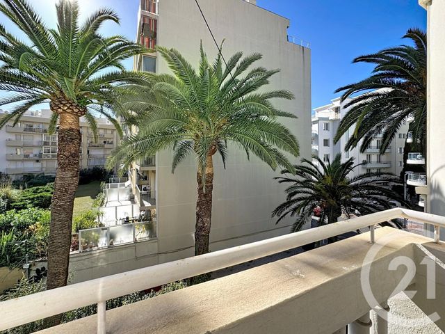 Afficher la photo en grand Appartement F2 à vendre - 2 pièces - 48.0 m2 - JUAN LES PINS - 06 - PROVENCE-ALPES-COTE-D-AZUR - Century 21 Liberté