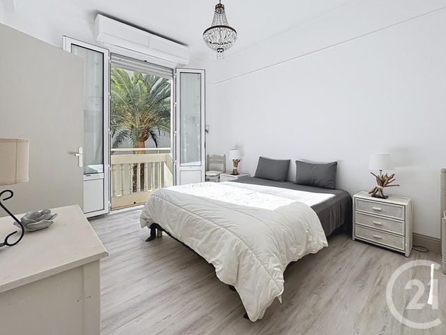 Afficher la photo en grand Appartement F2 à vendre - 2 pièces - 48.0 m2 - JUAN LES PINS - 06 - PROVENCE-ALPES-COTE-D-AZUR - Century 21 Liberté