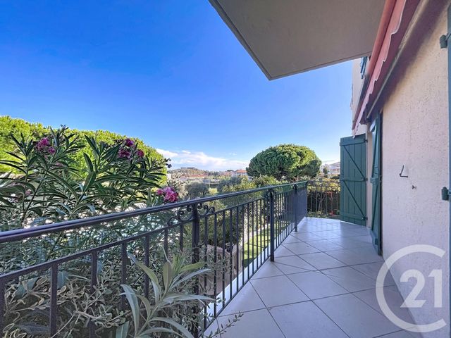 Afficher la photo en grand Appartement F3 à vendre - 3 pièces - 81.0 m2 - ANTIBES - 06 - PROVENCE-ALPES-COTE-D-AZUR - Century 21 Liberté