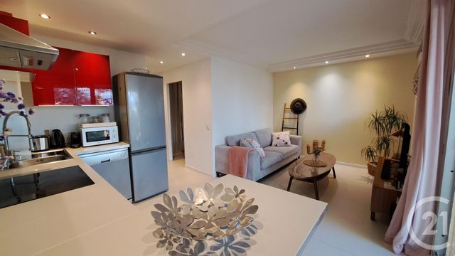 Appartement T2 à louer - 2 pièces - 29.35 m2 - ANTIBES - 06 - PROVENCE-ALPES-COTE-D-AZUR - Century 21 Liberté