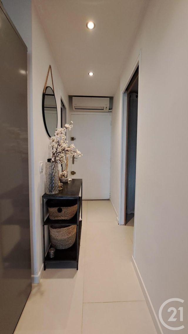 Appartement T2 à louer - 2 pièces - 29.35 m2 - ANTIBES - 06 - PROVENCE-ALPES-COTE-D-AZUR - Century 21 Liberté