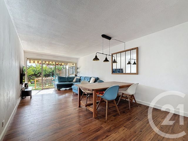 Appartement F3 à vendre - 3 pièces - 85.56 m2 - ANTIBES - 06 - PROVENCE-ALPES-COTE-D-AZUR - Century 21 Liberté