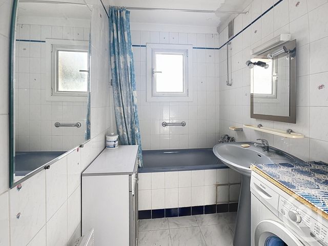 Appartement T3 à vendre - 3 pièces - 65.25 m2 - ANTIBES - 06 - PROVENCE-ALPES-COTE-D-AZUR - Century 21 Liberté