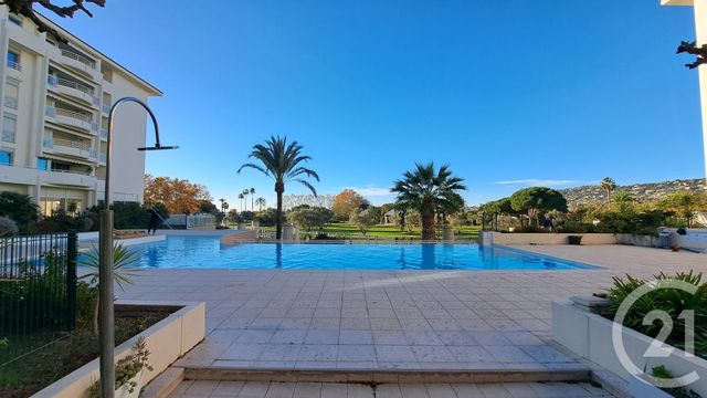 Appartement T2 à louer - 2 pièces - 29.23 m2 - JUAN LES PINS - 06 - PROVENCE-ALPES-COTE-D-AZUR - Century 21 Liberté