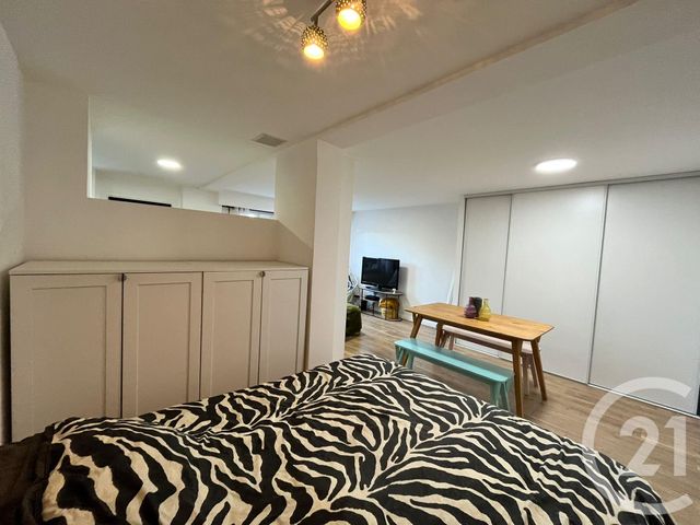 Appartement F1 à louer - 1 pièce - 41.0 m2 - ANTIBES - 06 - PROVENCE-ALPES-COTE-D-AZUR - Century 21 Liberté