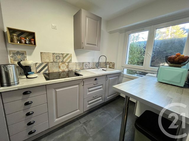 Appartement F1 à louer - 1 pièce - 41.0 m2 - ANTIBES - 06 - PROVENCE-ALPES-COTE-D-AZUR - Century 21 Liberté