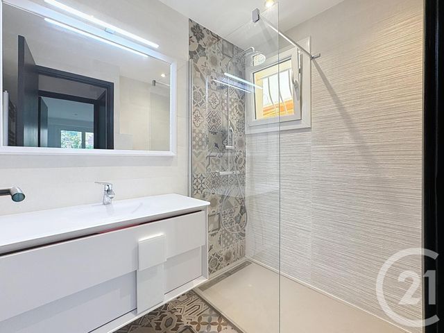 Appartement F3 à vendre - 3 pièces - 68.08 m2 - ANTIBES - 06 - PROVENCE-ALPES-COTE-D-AZUR - Century 21 Liberté