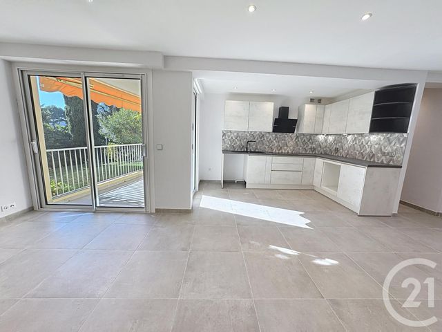 Appartement F3 à vendre - 3 pièces - 68.08 m2 - ANTIBES - 06 - PROVENCE-ALPES-COTE-D-AZUR - Century 21 Liberté