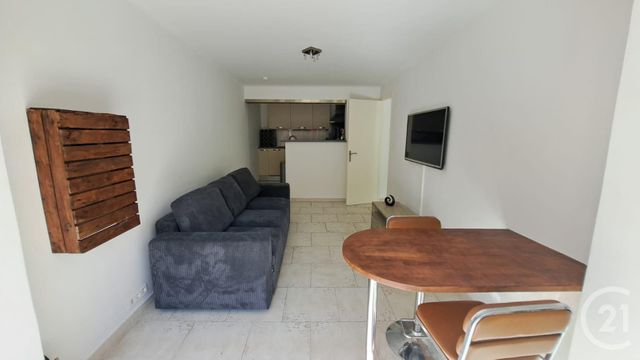 Appartement T2 à louer - 2 pièces - 40.19 m2 - ANTIBES - 06 - PROVENCE-ALPES-COTE-D-AZUR - Century 21 Liberté