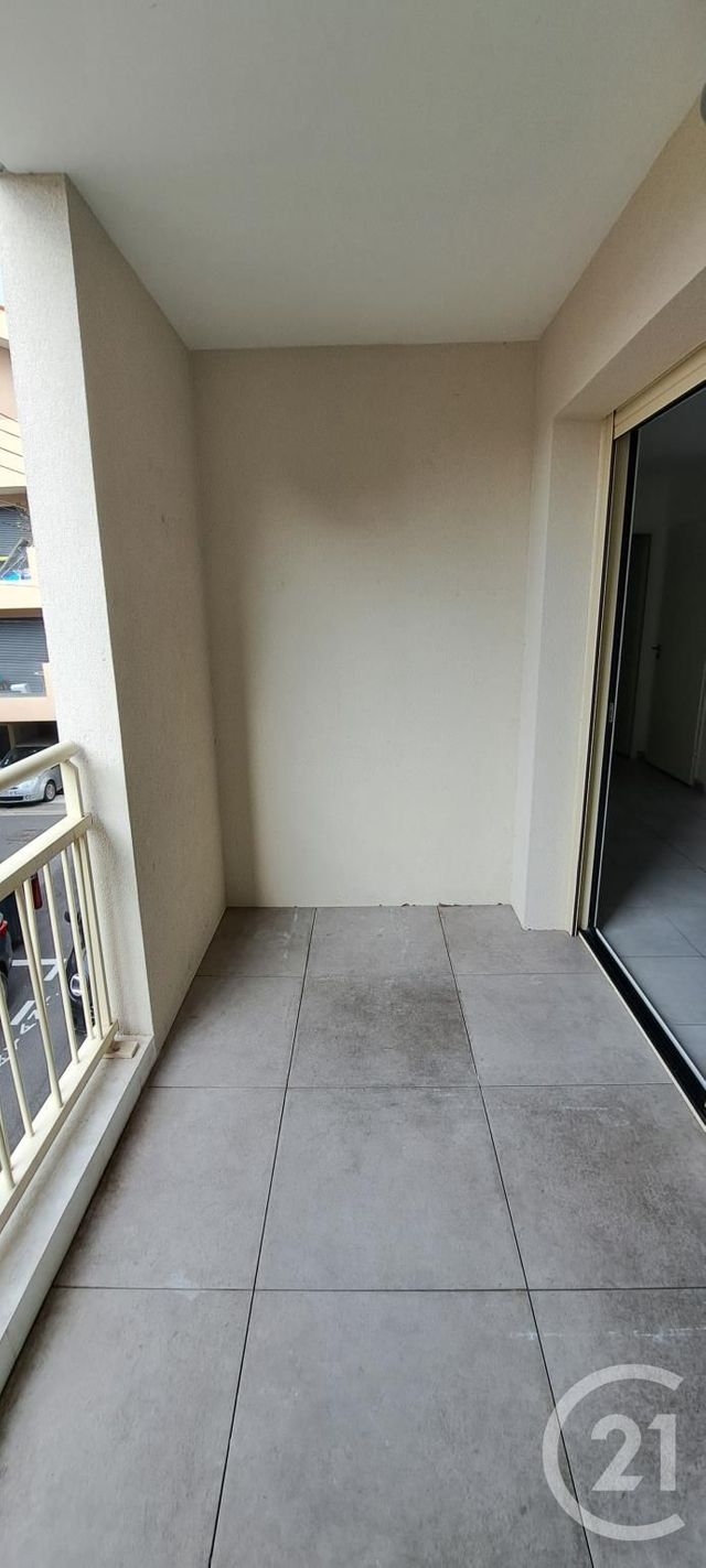 Appartement T2 à louer - 2 pièces - 46.94 m2 - VALLAURIS - 06 - PROVENCE-ALPES-COTE-D-AZUR - Century 21 Liberté
