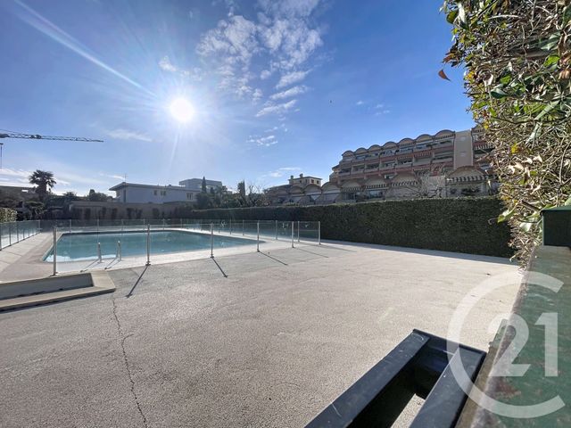 Appartement F2 à vendre - 2 pièces - 35.0 m2 - ANTIBES - 06 - PROVENCE-ALPES-COTE-D-AZUR - Century 21 Liberté