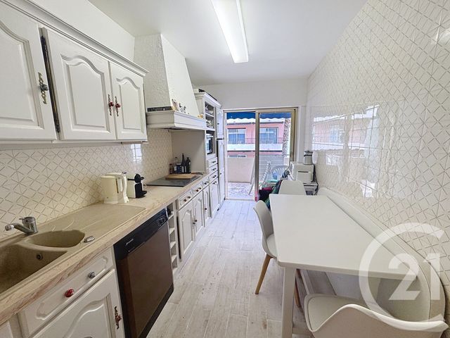 Appartement F2 à vendre - 2 pièces - 62.0 m2 - JUAN LES PINS - 06 - PROVENCE-ALPES-COTE-D-AZUR - Century 21 Liberté
