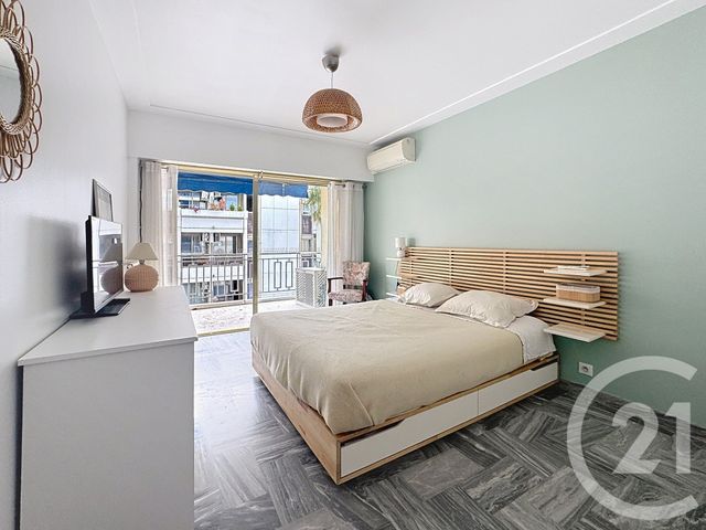 Appartement F2 à vendre - 2 pièces - 62.0 m2 - JUAN LES PINS - 06 - PROVENCE-ALPES-COTE-D-AZUR - Century 21 Liberté
