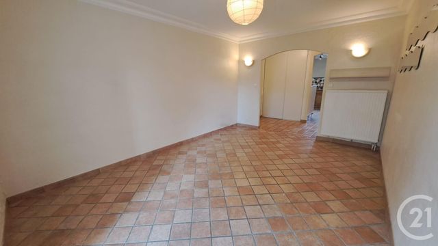 Appartement T3 à louer - 3 pièces - 63.29 m2 - VALLAURIS - 06 - PROVENCE-ALPES-COTE-D-AZUR - Century 21 Liberté