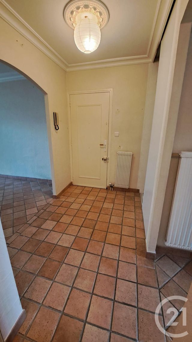 Appartement T3 à louer - 3 pièces - 63.29 m2 - VALLAURIS - 06 - PROVENCE-ALPES-COTE-D-AZUR - Century 21 Liberté