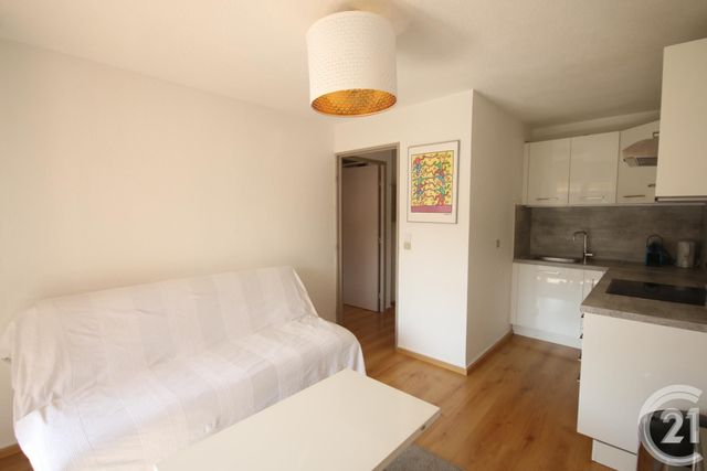 Appartement T2 à louer - 2 pièces - 29.1 m2 - VALLAURIS - 06 - PROVENCE-ALPES-COTE-D-AZUR - Century 21 Liberté
