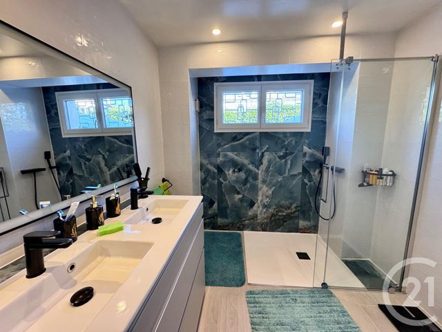 maison à vendre - 5 pièces - 250.0 m2 - JUAN LES PINS - 06 - PROVENCE-ALPES-COTE-D-AZUR - Century 21 Liberté