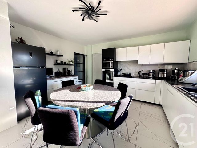 maison à vendre - 5 pièces - 250.0 m2 - JUAN LES PINS - 06 - PROVENCE-ALPES-COTE-D-AZUR - Century 21 Liberté