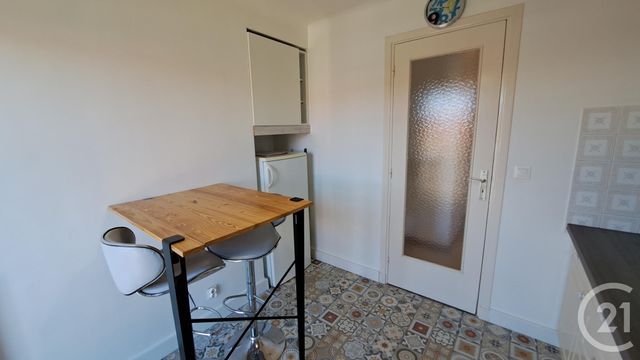 Appartement T2 à louer - 2 pièces - 50.3 m2 - LE GOLFE JUAN - 06 - PROVENCE-ALPES-COTE-D-AZUR - Century 21 Liberté