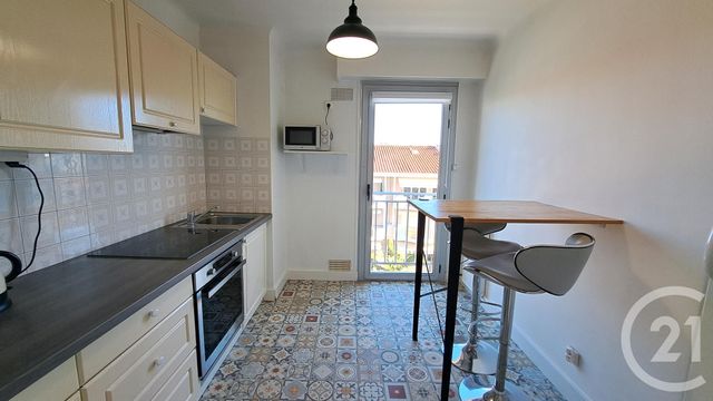 Appartement T2 à louer - 2 pièces - 50.3 m2 - LE GOLFE JUAN - 06 - PROVENCE-ALPES-COTE-D-AZUR - Century 21 Liberté