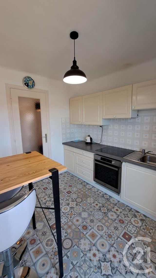 Appartement T2 à louer - 2 pièces - 50.3 m2 - LE GOLFE JUAN - 06 - PROVENCE-ALPES-COTE-D-AZUR - Century 21 Liberté