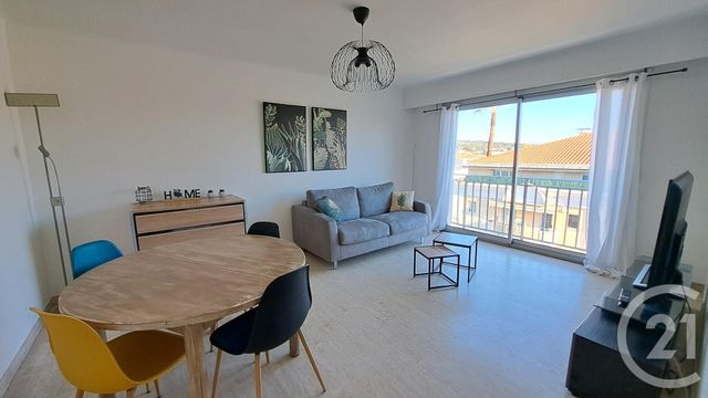 Appartement T2 à louer - 2 pièces - 50.3 m2 - LE GOLFE JUAN - 06 - PROVENCE-ALPES-COTE-D-AZUR - Century 21 Liberté