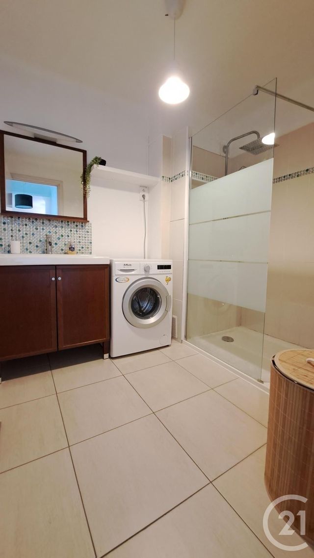 Appartement T2 à louer - 2 pièces - 50.3 m2 - LE GOLFE JUAN - 06 - PROVENCE-ALPES-COTE-D-AZUR - Century 21 Liberté