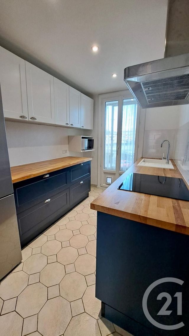 Appartement T3 à louer - 3 pièces - 53.68 m2 - JUAN LES PINS - 06 - PROVENCE-ALPES-COTE-D-AZUR - Century 21 Liberté