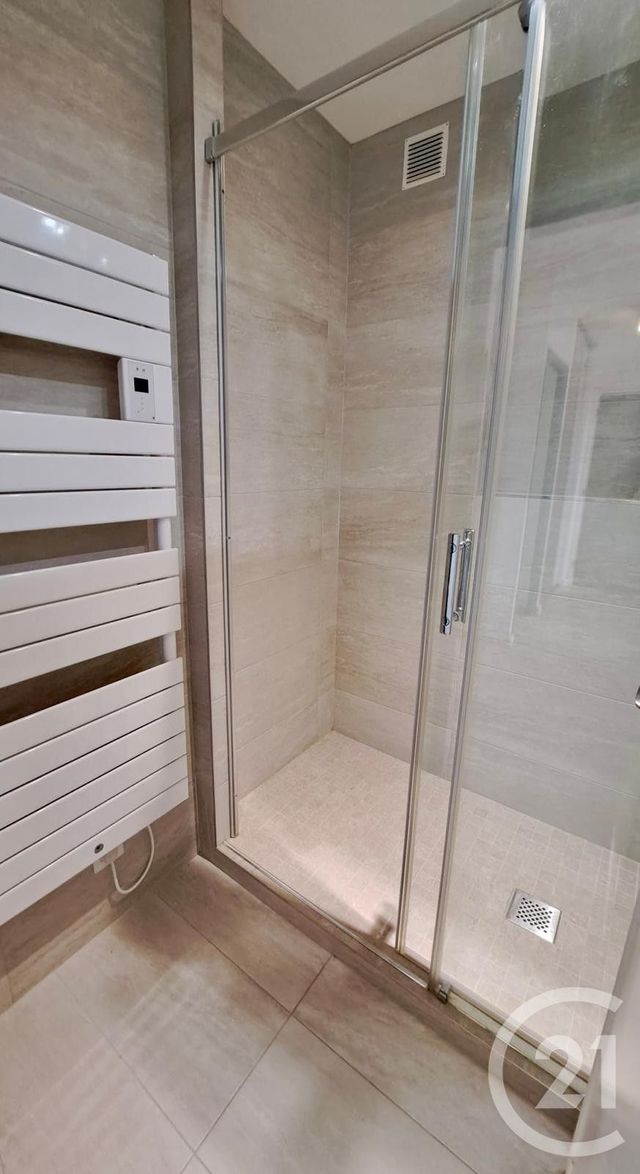 Appartement T3 à louer - 3 pièces - 53.68 m2 - JUAN LES PINS - 06 - PROVENCE-ALPES-COTE-D-AZUR - Century 21 Liberté