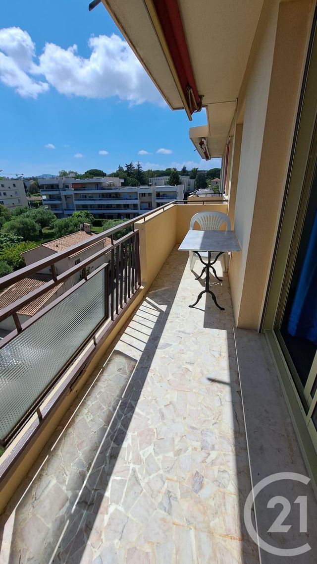 Appartement T2 à louer - 2 pièces - 56.23 m2 - ANTIBES - 06 - PROVENCE-ALPES-COTE-D-AZUR - Century 21 Liberté