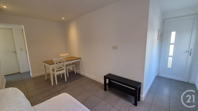 Appartement T2 à louer - 2 pièces - 33.5 m2 - ANTIBES - 06 - PROVENCE-ALPES-COTE-D-AZUR - Century 21 Liberté