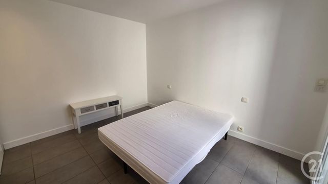 Appartement T2 à louer - 2 pièces - 33.5 m2 - ANTIBES - 06 - PROVENCE-ALPES-COTE-D-AZUR - Century 21 Liberté